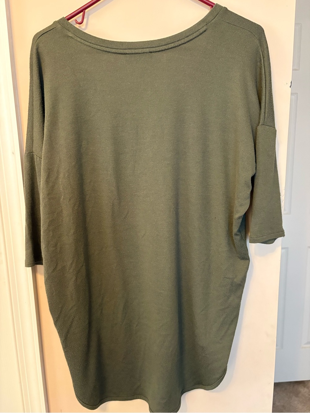 Express Olive V-Neck Short Sleeve Pullover - Picture 6 of 6
